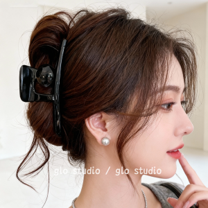 Elegant Large Pearl Hair Clip Womens Simple Stylish Shark Clamp Hair Accessory for Thick Hair Updos Commuting Daily Gatherings