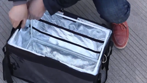 Motorcycle Delivery Bag Waterproof Insulated Food Carrier Box Large Capacity 22L 32L 48L 62L with Reflective Strip Shoulder Strap