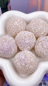 Durian Mochi Cream Puff Taro Avocado Milk Filling Soft Chewy Snack Individual Pack Dessert