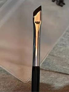 TIANKE | Slanted Thin Eyeliner Brush For Eyelid and Bag