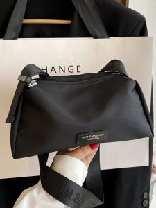 Fashionable Casual Underarm Bag Womens New 2025 Simple Versatile Small Square Bag High-End Sensation Niche Fashion Underarm Bag