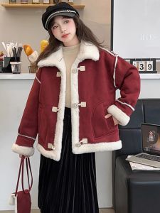 เสื้อแจ็คเก็ตผ้าขนสัตว์หนาสำหรับเด็กผู้หญิงฤดูใบไม้ร่วง/ฤดูหนาว สีแดง เสื้อคลุมกันหนาวแบบสวมหัว ปกขนสัตว์ ผ้าขนแกะ ทรงหลวม แขนยาว
