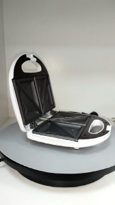 【SIRIM】HILIVE® Sandwich Maker 750W Bread Toaster Non-Stick Kitchen Appliance