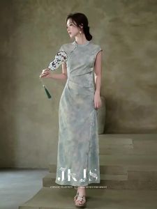 JK＆JS | Embroidered Waist Cinching Stand Collar Cheongsam Dress