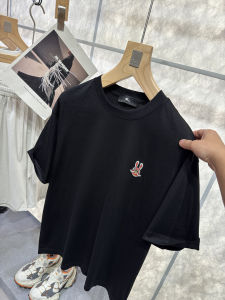 เสื้อยืดแขนสั้นผู้ชายสีดำพร้อมลายปักหรูหรา 280 กรัม คอกลม ทรงหลวม ลำลอง สไตล์เกาหลี เสื้อผ้าทำงาน