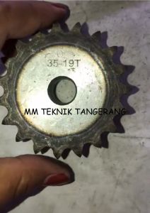 Sproket RS 35 x 19 T Gear Rantai Single Gir Gigi Z 19T RS35 -1 35Z19 35X19T 35-1 Tipe B Sproket spr 35-19T 35x1x19T 35-1-19T