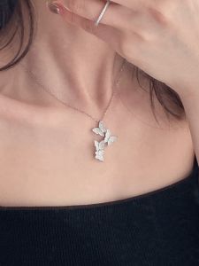 925 Sterling Silver Butterfly Flying Necklace Choker Sweet Korean Style Fashion Jewelry Pendant Cross Chain for Women