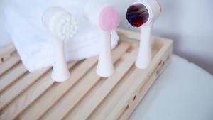 3D Double Silicone Facial Cleansing Brush Face Manual Massage Cleanser Brush Exfoliator Removal Clean Pore Scrub Washing Brush