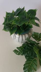 Daun-Daun Artificial Leaves Home Decor