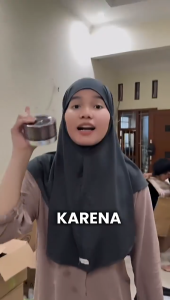 LAUSHINE Whitening Booster Lotion - 250 ml | 9D Hyaluronic Acid Menjaga Kelembapan dan Meningkatkan Elastisitas Kulit  - Dermawhite dan Licorice Extract Mencerahkan dan Meratakan Warna Kulit dengan Efektif - Menjadikan Kulit Lebih Cerah dan Bersinar