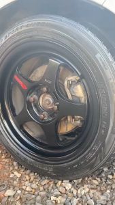 เคลือบยางดำสูตรพรีเมี่ยม By MDCLEANCAR สูตรซิลิโคนออย 100% กลิ่นหอม ของแท้ จัดส่งเร็ว ใช้กับพลาสติกดำได้ทุกชนิด