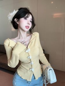 GUZILIAN | เสื้อชั้นในถักคอวีไหล่เดียวสีเหลืองสำหรับผู้หญิงในฤดูใบไม้ร่วงและฤดูหนาว เสื้อชั้นในถักลายดอกไม้สไตล์สตรีทสไตล์สตรีทสไตล์สตรีท