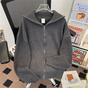 เสื้อสเวตเตอร์คอตั้งสไตล์อเมริกันย้อนยุคสำหรับผู้ชายในฤดูใบไม้ร่วงและฤดูหนาว ทรงหลวม สวมใส่สบาย ผ้าถัก เสื้อเชิ้ตแฟชั่น Cleanfit