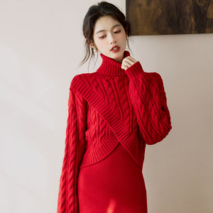 ชุดเสื้อสเวตเตอร์ถักคอสูงสีแดงสองชิ้นสไตล์ฮอลลีวูดฝรั่งเศส กระโปรงยาวคลุมเข่า ฤดูใบไม้ร่วง 2023 ชุดเดรสยาวปานกลาง