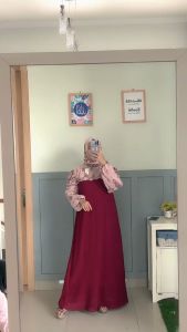 Pakaian Premium untuk Lebaran: Gamis Syifa & Crinkle Dress