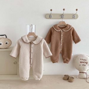 Babys winter lapel fleece-lined long-sleeved jumpsuit male and female baby plush long-sleeved jumpsuit very suitable for goin
