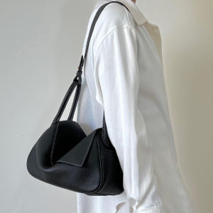 Black Large Capacity Boston Bag Womens Shoulder Crossbody Pillow Bag Commute Casual Simple Style Soft Leather Handbag