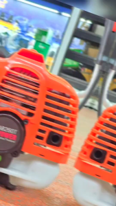 เครื่องตัดหญ้า สะพายบ่า กำลัง 1แรงม้า 26cc น้ำหนักเบา 6 kg. (เครื่องรวมก้าน) I POWER รุ่น AB260T