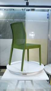 GHẾ NHỰA ĐÚC VUÔNG MA6803 Thiết Kế Hiện Đại Chắc Chắn Chịu Tải 250kg Phù Hợp Quán Café Nhà Hàng Sân Vườn