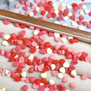 60PCS Creative Chubby Flat Bottomed Resin Nail Art Decorations 3D Solid Color Sweet Peach Heart Nail Charms for DIY Nails Parts