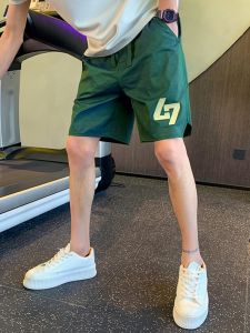 Mens Summer Casual Shorts Thin Loose Five-Point Pants Outdoor Sports Leisure Pants Fashionable Brand Youth Popular Polyester Fiber