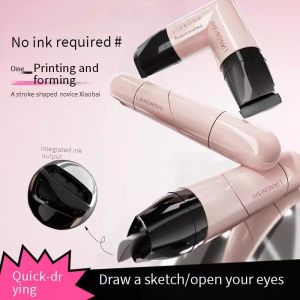 Perfect Eye in 3 Seconds Eyeliner Stamp Long Lasting Wing Stencil Smudge-Proof Portable Eyeliner Pen Eyeliner Seal