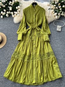 Váy Midi Chữ a Xếp Ly Ren Cổ Điển Pháp Tay Đèn Lồng Cài Nút Ngọc Trai Váy Dài Cạp Cao Váy Công Sở Mùa Hè 2024