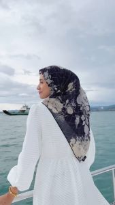 FAREHA Clearance Bawal Anti Kedut Special Edition Korean Chiffon BAK SE Raya Back To Floral - Inara Elmira Saadiah Ethan