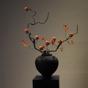 Jiji Wind Black Resin Vase Zen Song Rhyme Decoration B & B Retro Wood Grain Coffee Shop Home Desktop Decoration