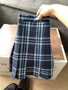 กระโปรงสั้นจีนญี่ปุ่นสไตล์เรียบง่ายสำหรับผู้หญิง สไตล์หวาน ฤดูร้อน 2024 เอวสูง กระโปรงทรงเอพับ