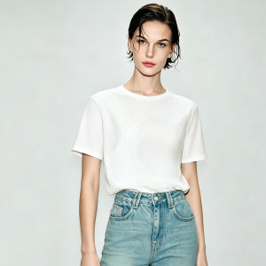 AMII | Commuter Style Geometric Ripped T-Shirt