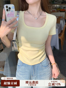 Áo Thun Nữ Tay Ngắn Cổ Vuông Màu Vàng Ôm Vừa Vặn Mùa Hè 2025 Phong Cách Mới Dáng Ôm Hông Nhỏ Kiểu Pháp Hở Xương