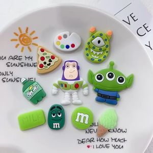 จิ๊บบิท ตัวการ์ตูนติดรองเท้า Toy Story หมุดดำ