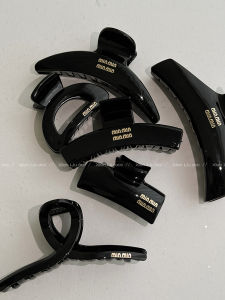 Large Letter Black Hair Claw Clip Womens Back of Head Shark Clamp Hair Accessories Stylish Fashionable Alloy Hair Grips