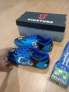 Paket Komplit Sepatu Futsal Anak Usia 6-10 Tahun