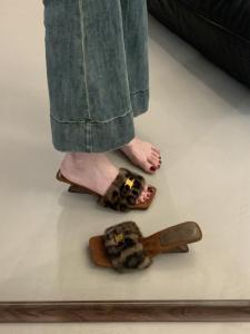 Jiji Studios Classy Square Head Classic Style Leopard Print Fluffy Shoes Women Outwear Winter French Wedge Cotton Slippers Women