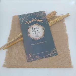 (100 pcs) Undangan Pernikahan Simple Murah LG83