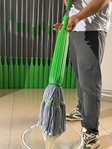 Self-twisting Water-squeezing Retractable Lazy Spin Mop Fiber Absorbent Watert Elescopic Magic Mop