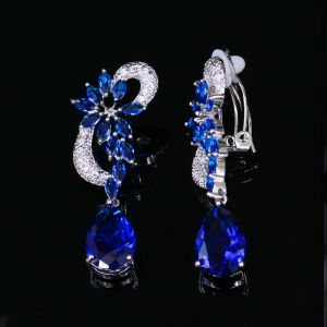 SEQUITO Classy Flower Dangle No Pierce Clip on Earrings Paved Water Drop Stones Silver Color Stunning Women Banquet Evening Non Hole Ear Jewelry SE740