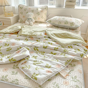 Washable Cotton Summer Air Conditioner Quilt Thin Cartoon Floral Edged Double Layer Lightweight Cooling Machine Washable Blanket