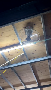 Quạt đảo trần Vinawind QTD-400XĐB Thống Nhất Có điều khiển từ xa Tích hợp 3 chế độ gió Động cơ bền bỉ Bảo Hành 24 tháng