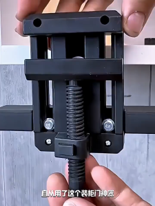 Alat Bantu Clamp Pemasangan Mounting Pintu Lemari Kabinet Klip Pintu Lemari Cabinet Door Mounting Jig Installation Clamp Klem Penjepit