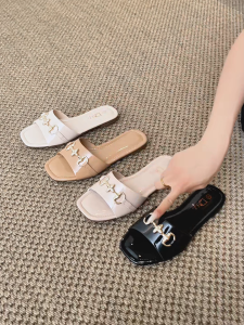 Fashion Women Flat Slippers With Metal Buckle Square Toe Sandals Casual Summer Sandals for Women Multi Color 3018-18