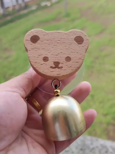 【Adanon】พร้อมส่งกระดิ่งลมประตู ไม้เนื้อแข็ง หมีน้อยน่ารัก ป้องกันการโจรกรรม เตือนความจํา โมบายกระดิ่งลม สําหรับแขวนตกแต่งประตู