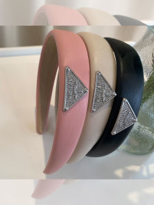 Korean Style Leather Hairband Women High Hairline Versatile Elegant New 2025 Popular Headband Hair Clip Fashion Jewelry