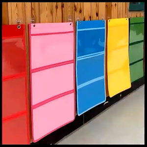 🇸🇬 ReadyStock -Kindergarten Art Works Display Bag A4 Transparent Drawing Book Buggy Bag Classroom Picture Book/A4 Wall-Mounted Document Rack Display Stand File Paper Holder Organiz