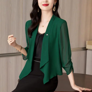 Lightweight Silk Sun Protection Shawl Cardigan Womens Summer 2025 New Green Outerwear Solid Color Air Conditioning Shirt