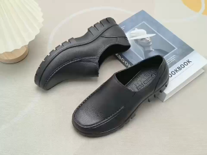 TATA New Flat Shoes Korean Loafers Black School Slip-On Shoes for Men and Women Rubberize Walking Shoes Comfortable Everyday Wear and Lightweight Waterproof