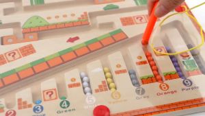 Mainan Edukasi Anak Wooden Color Classification Mazes Montessori Piglet Magnetic Bead Board MK915