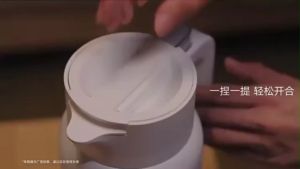 Xiaomi Insulated Kettle 1.8L | Double-Layer Insulation Design | 304 Stainless Steel Interior